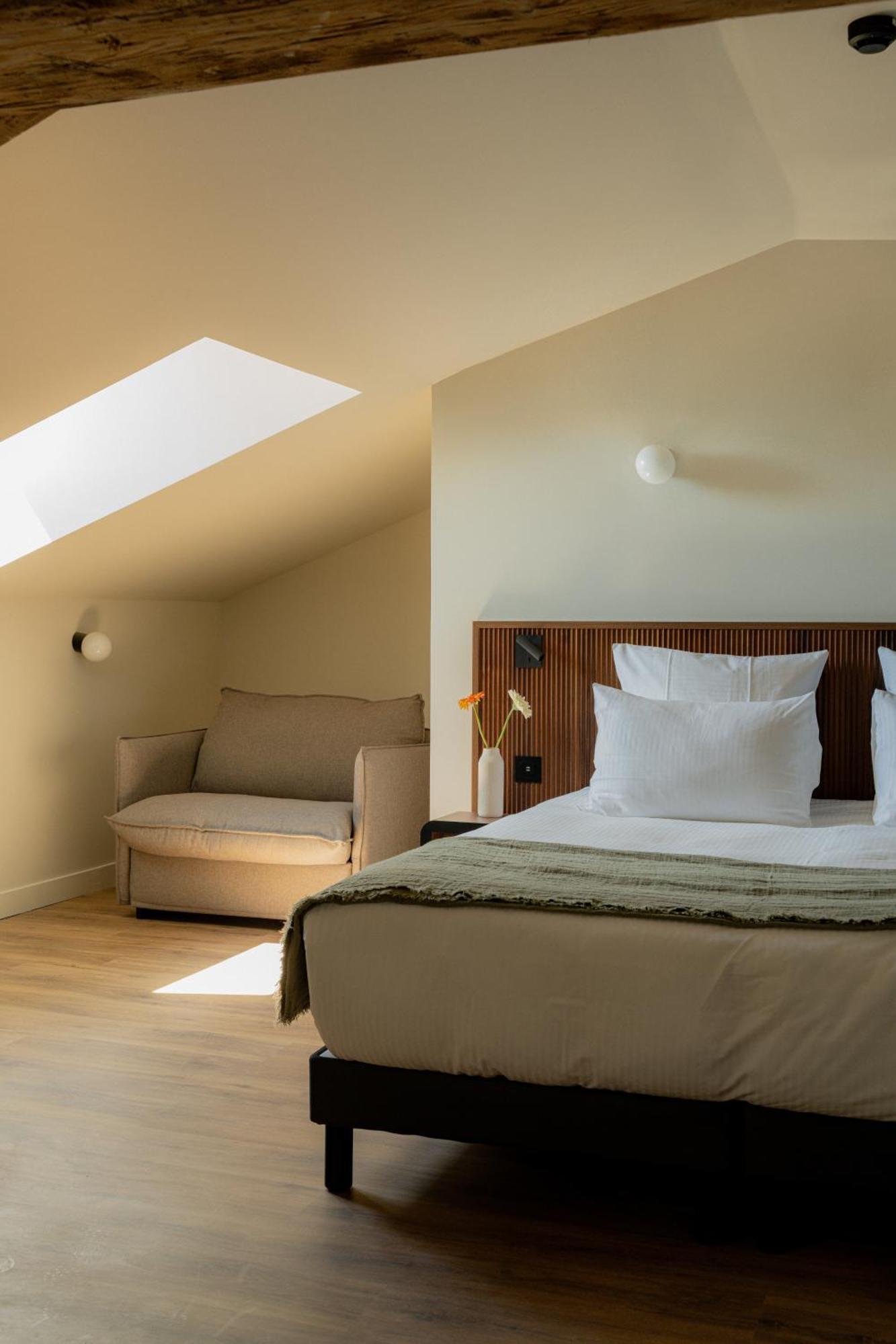 Superior Junior Suite Double Bed,1637538406:JPEG