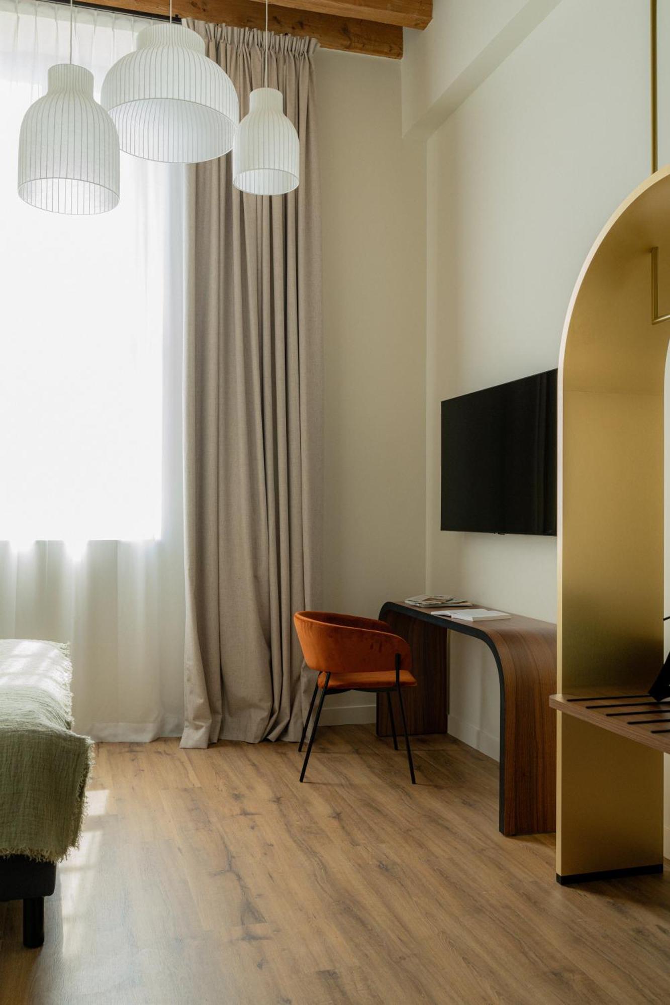 Superior Double Room,1637538421:JPEG